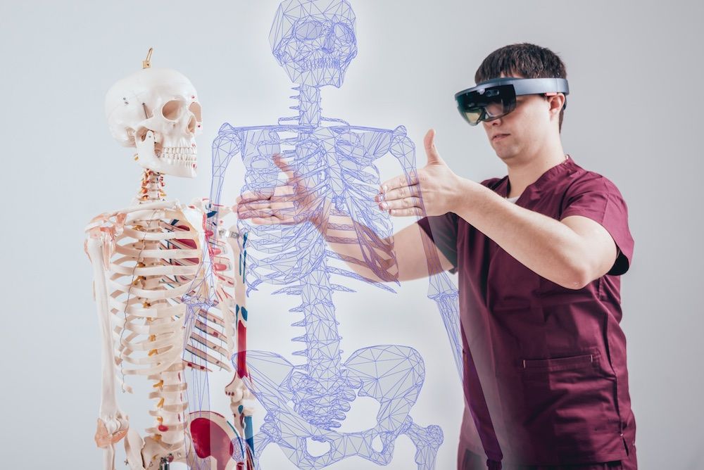 Thinking Outside the Box: Use Cases for Virtual and Augmented Reality in Healthcare Simulation